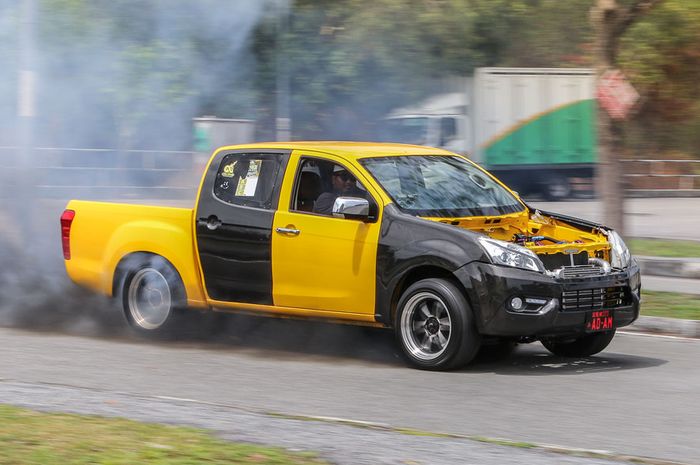 Modifikasi mesin Isuzu D-Max drag race asal Malaysia juga oprek jantung pacu