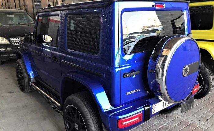 Tampilan belakang dibuat clean