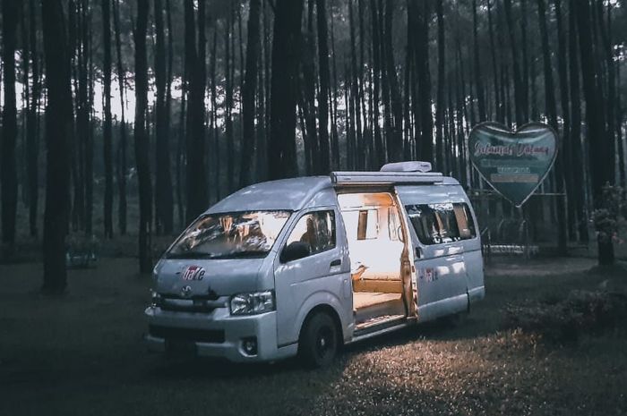 Motorhome dari basis Toyota HiAce besutan Baze Luxury Bus