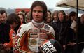 Barry Sheene, Juara Dunia GP Nan Berandalan, Helm Dilubangin Hanya Untuk Merokok