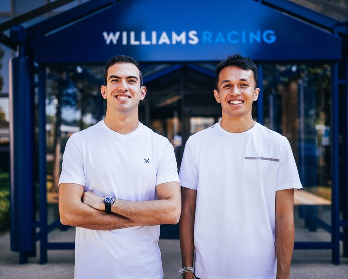 Alex Albon akan kembali balapan pada F1 2022 setelah resmi diumumkan jadi rekan setim Nicholas Latifi di tim Williams