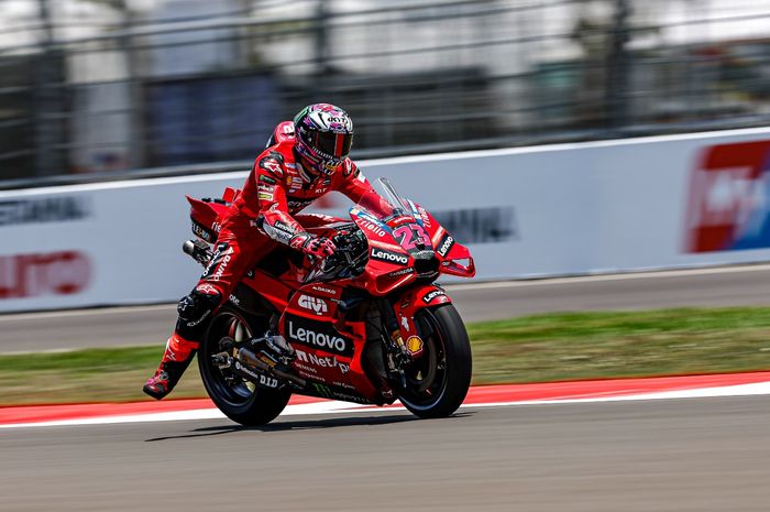 Enea Bastianini pembalap Ducati Lenovo Team akan berikan yang terbaik di Race MotoGP Mandalika 2023
