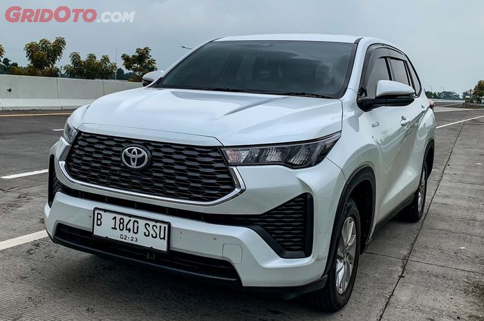 Mudik pakai Toyota Kijang Innova Zenix Hybrid, full tank sejauh ini