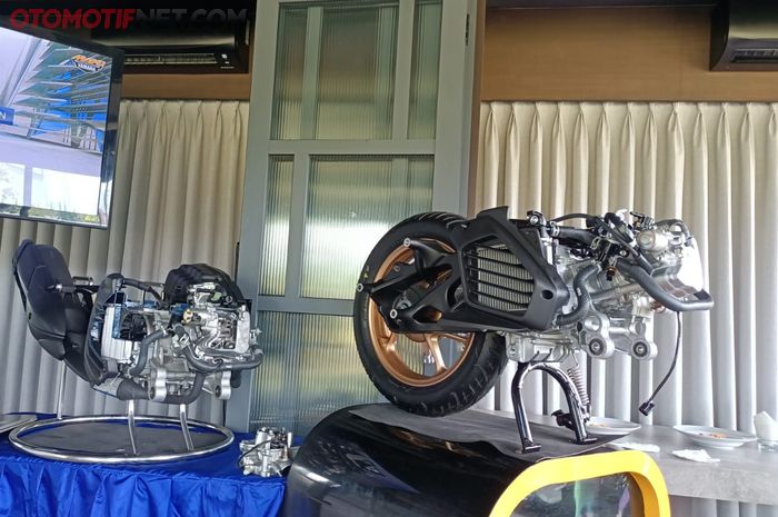 Mesin Yamaha Lexi LX 155 disempurnakan dengan cara mengurangi gaya gesek yang terjadi, sehingga torsi bisa naik 0,3 Nm