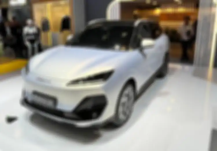 Harga Menarik di GIIAS 2026, Ini Rasa Berkendara Lepas E4 EV