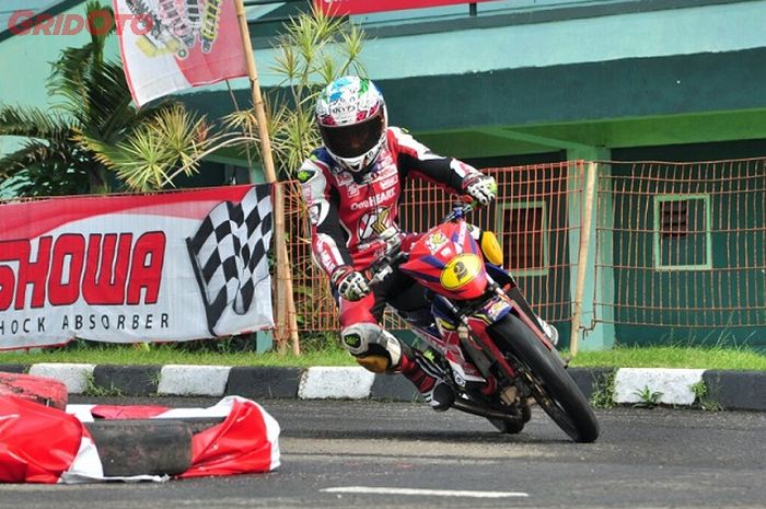 Boy Arbi tercepat dengan Honda Sonic 150R