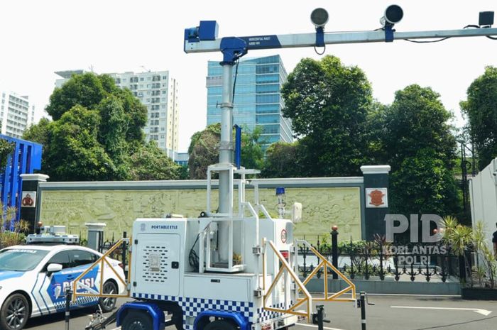 Korps Lalu Lintas (Korlantas) Polri mencatat jumlah perangkat Electronic Traffic Law Enforcement (ETLE) 
