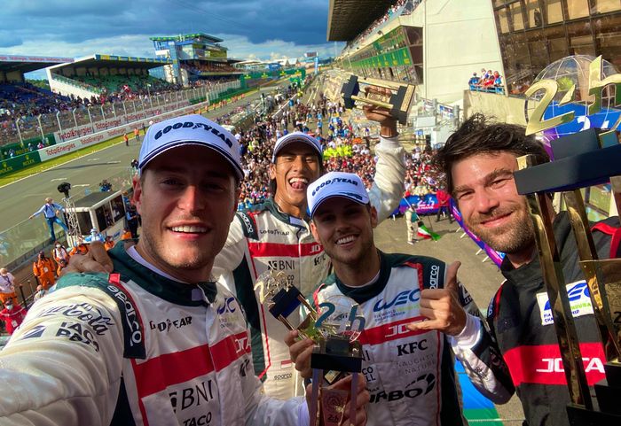 Pembalap tim Jota #28 naik podium kedua di balap ketahanan Le Mans 24 Jam 2021