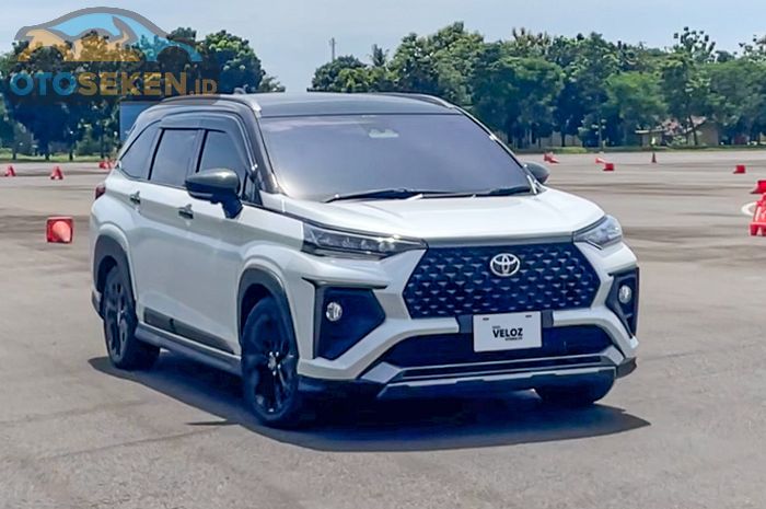 Spesifikasi dan kisaran harga Toyota Veloz seken tahun 2025.