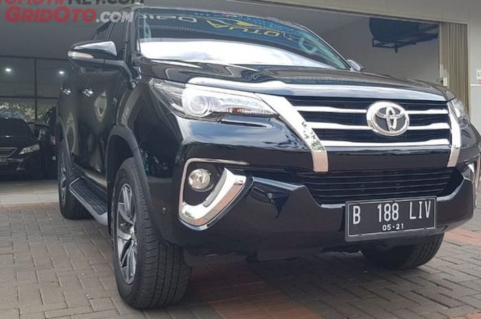 Mobil bekas Toyota Fortuner VRZ 2016