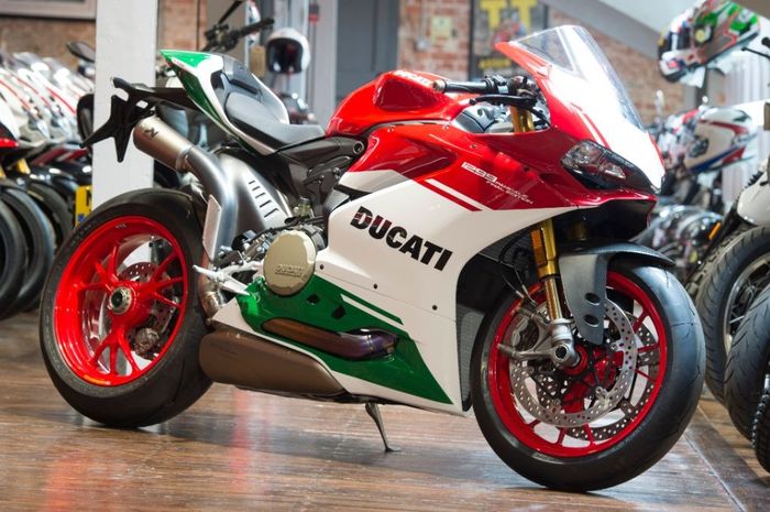 Ilustrasi, Ducati 1299 Panigale Final Edition