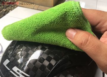 Merawat Helm Di Musim Hujan Enggak Bisa Sembarangan Nih Tengok