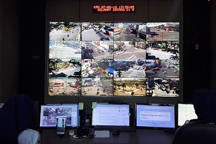 Ilustrasi pemantauan di ruang operator ATCS.