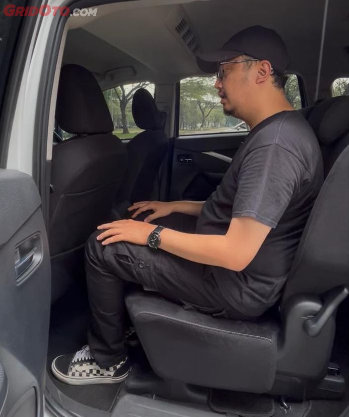 Kursi baris kedua Mitsubishi Xpander 