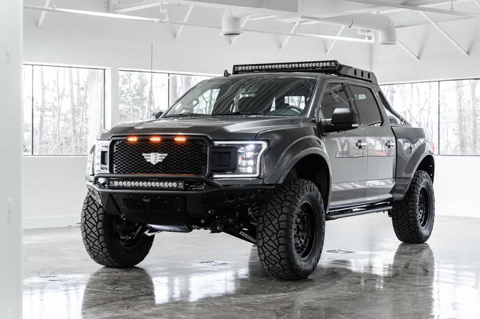 Modifikasi Ford F-150 hasil Mil-Spec Automotive