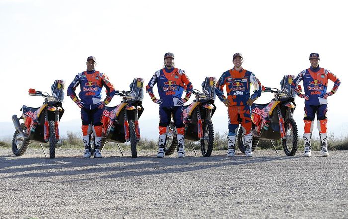 Empat pereli tim pabrikan KTM akan bertarung mempertahankan tradisi juara juara Reli Dakar