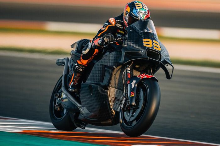 Hadapi MotoGP 2023, pabrikan KTM bakal dapat bantuan dari tim F1 Red Bull untuk kembangkan motor baru