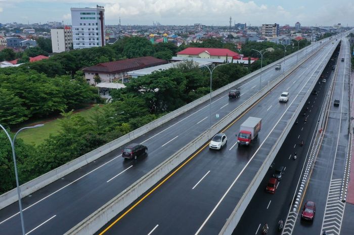 Pemerintah melalui Kementerian PUPR pastikan kesiapan jalan nasional dan jalan tol fungsional guna mendukung mudik Lebaran 2023