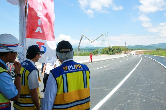 Jalan Tol Cisumdawu Seksi 4-Seksi 6 (Cimalaka-Dawuan) sepanjang 29,3 km sudah siap difungsionalkan untuk arus mudik Lebaran 2023.