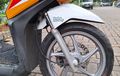 Inilah Tiga Penyebab Sokbreker Depan Motor Bisa Jeduk, Simak