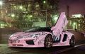 Lamborghini Ini Tampil Cantik Dengan Balutan Pink Motif Rhinestones!