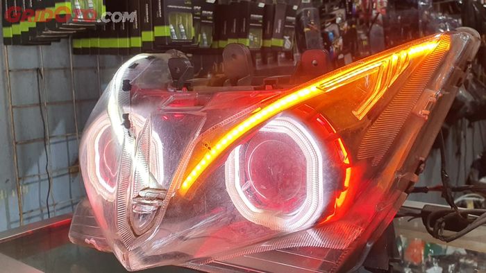 Retrofit atau pemasangan projector lamp (Projie) di Pendawa Horn