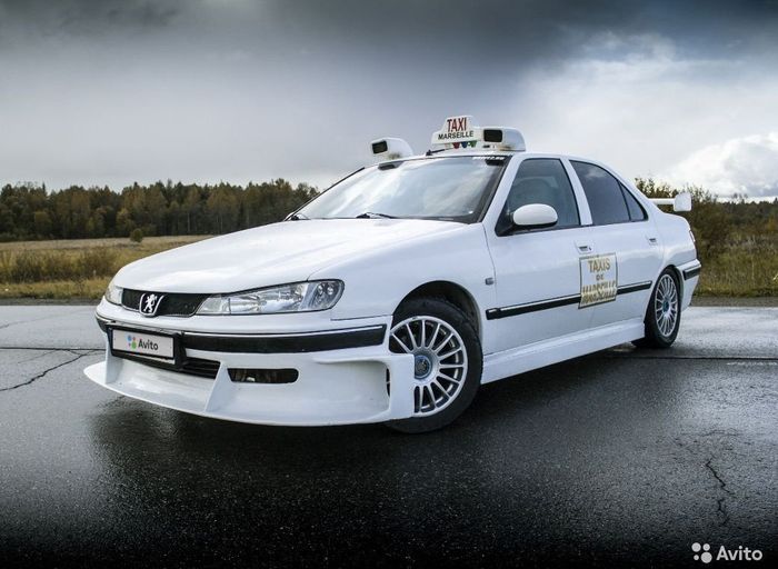 Sosok taksi balap Peugeot 406 di film Taxi