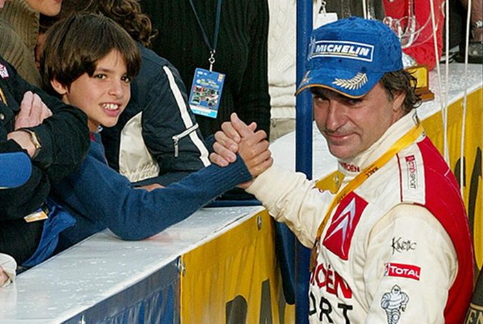 Carlos Sainz muda saat menyaksikan ayahnya bertarung di kejuaraan dunia reli