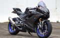 Labur Cat Hologram di Bodi Yamaha R15 VVA Ini Modalnya Rp 4 Jutaan
