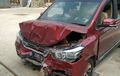 Bukan Sulap, Wuling Confero Tabrak Tembok Hingga Bolong, Muka Nyaris Rata Tapi Kaca Depan Aman