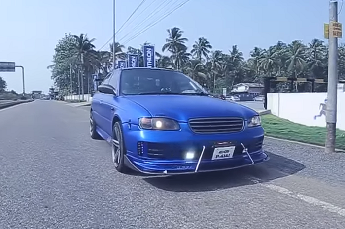 Modifikasi Suzuki Baleno lama hasil garapan Grid7 Customs, India