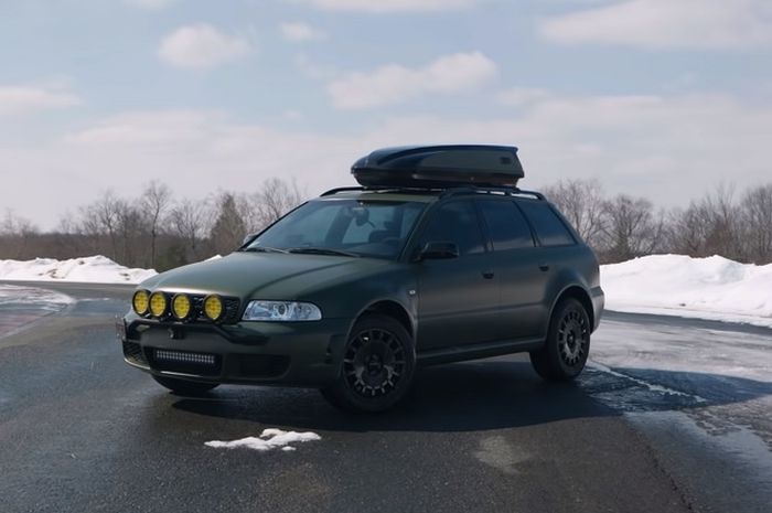 Modifikasi Audi RS4 Avant bergaya off-road