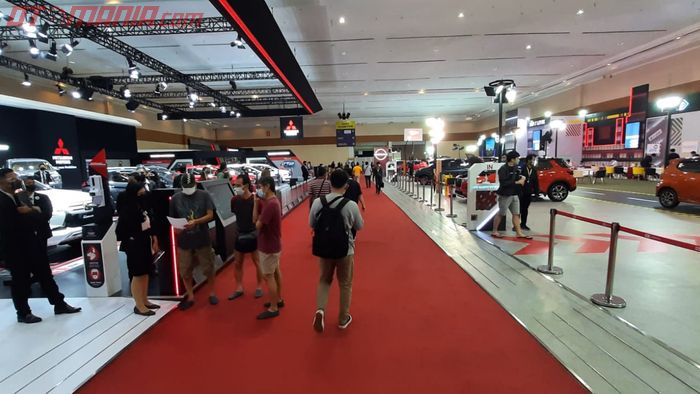 Pameran Jakarta Auto Week di JCC