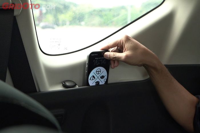 Mitsubishi Xpander Ultimate punya banyak tempat penyimpanan di kabin