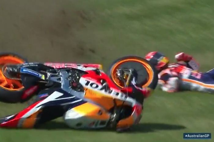 Motor Marc Marquez jungkir-balik di MotoGP Australia