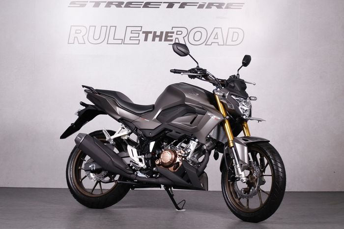 Honda all new cb 150r top