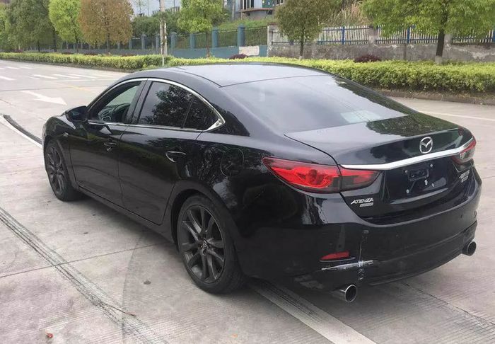 Modifikasi Mazda6 sleeper cangkok mesin  Lexus LS430 dan penggerak roda belakang