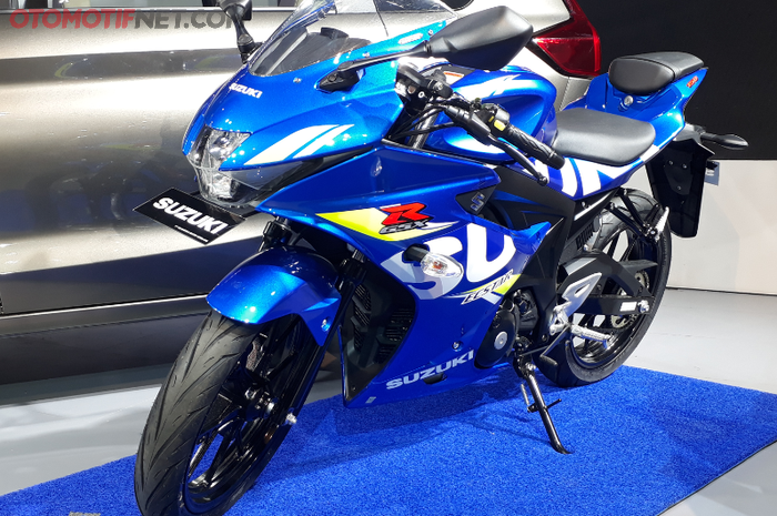 Suzuki GSX-R150 pakai livery tim Suzuki MotoGP