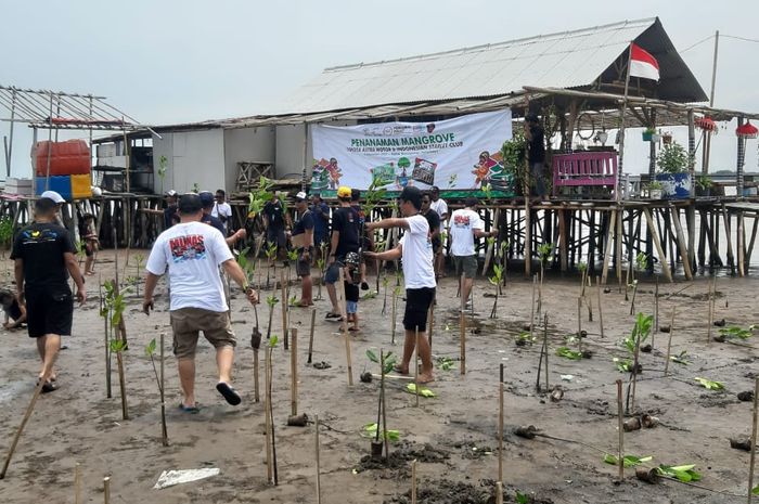Komunitas Indonesian Starlet Club (ISC) mengadakan munas dan Starlet Fest Cirebon Jeh.
