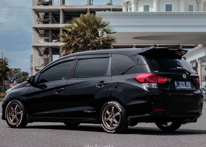 Foto Inspirasi 70+ Modifikasi Velg Mobilio Putih Gratis Terbaru