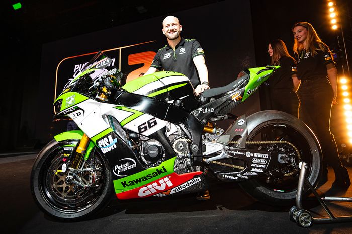 Tom Sykes kembali menggeber Kawasaki ketika balapan untuk tim Kawasaki Puccetti Racing di kejuaraan dunia Superbike atau WorldSBK 2023