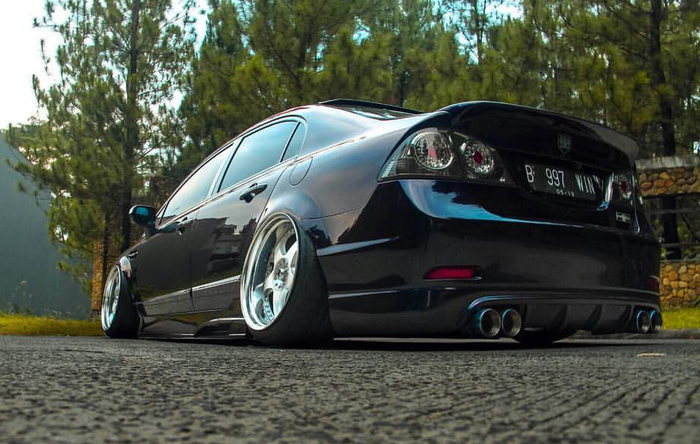 Camber kit custom bikin pelek celup ke dalam fender