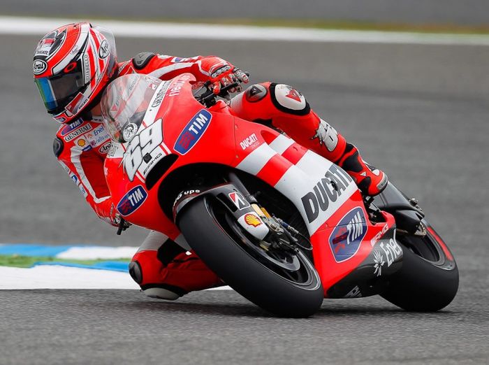 Nicky Hayden saat membela tim Ducati pada MotoGP 2009