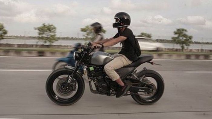 Kawasaki Ninja 250 Scrambler garapan Kracht Autoworks Indonesia