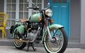 Kayak Ada Emas-Emasnya, Royal Enfield Classic 350 2017 Ini Kado Buat Lady Biker