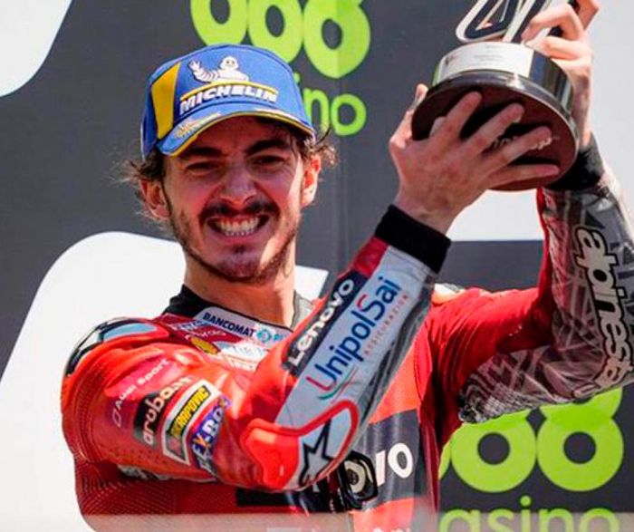 Francesco Bagnaia akhirnya berhasil menutup balapan MotoGP Portugal 2021 di posisi kedua
