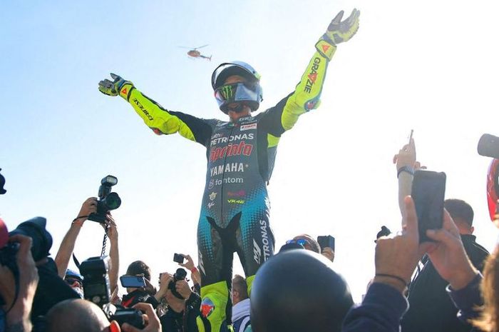 Balapan terakhir Valentino Rossi kala MotoGP Valencia 2021. 