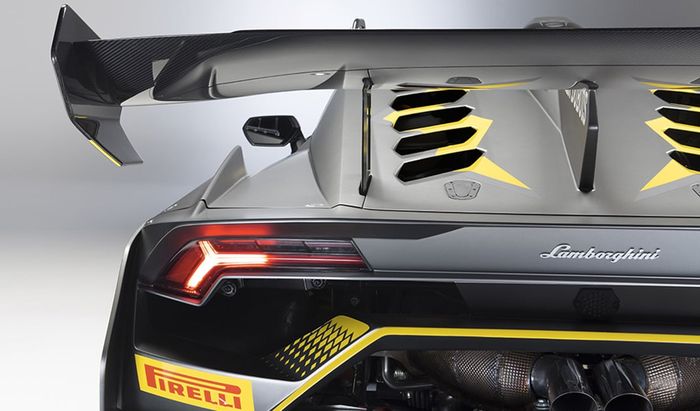 Lamborghini Huracan Super Trofeo Evo dielngkapi dengan paket aerodinamika baru untuk meningkatkan downforce