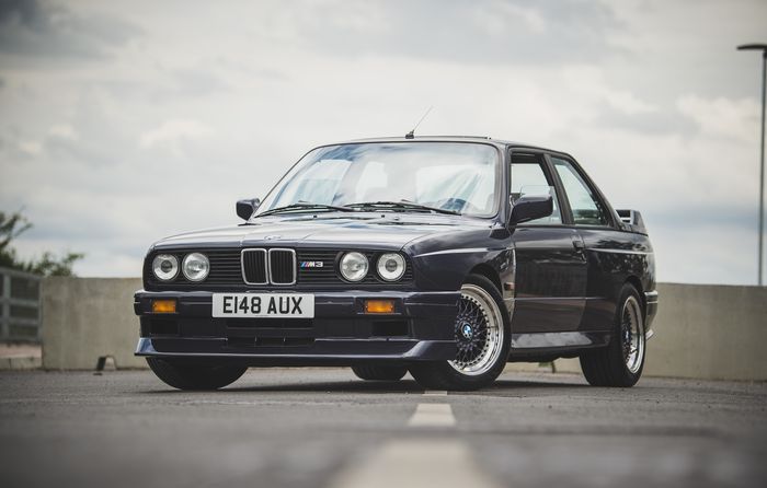 Modifikasi BMW M3 lansiran 1988 dibanderol 1 miliar.