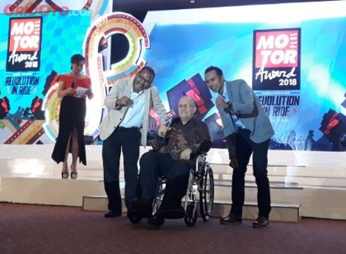 Helmy Sungkar, promotor balap nasional peroleh Lifetime Achievement dari MOTOR Plus